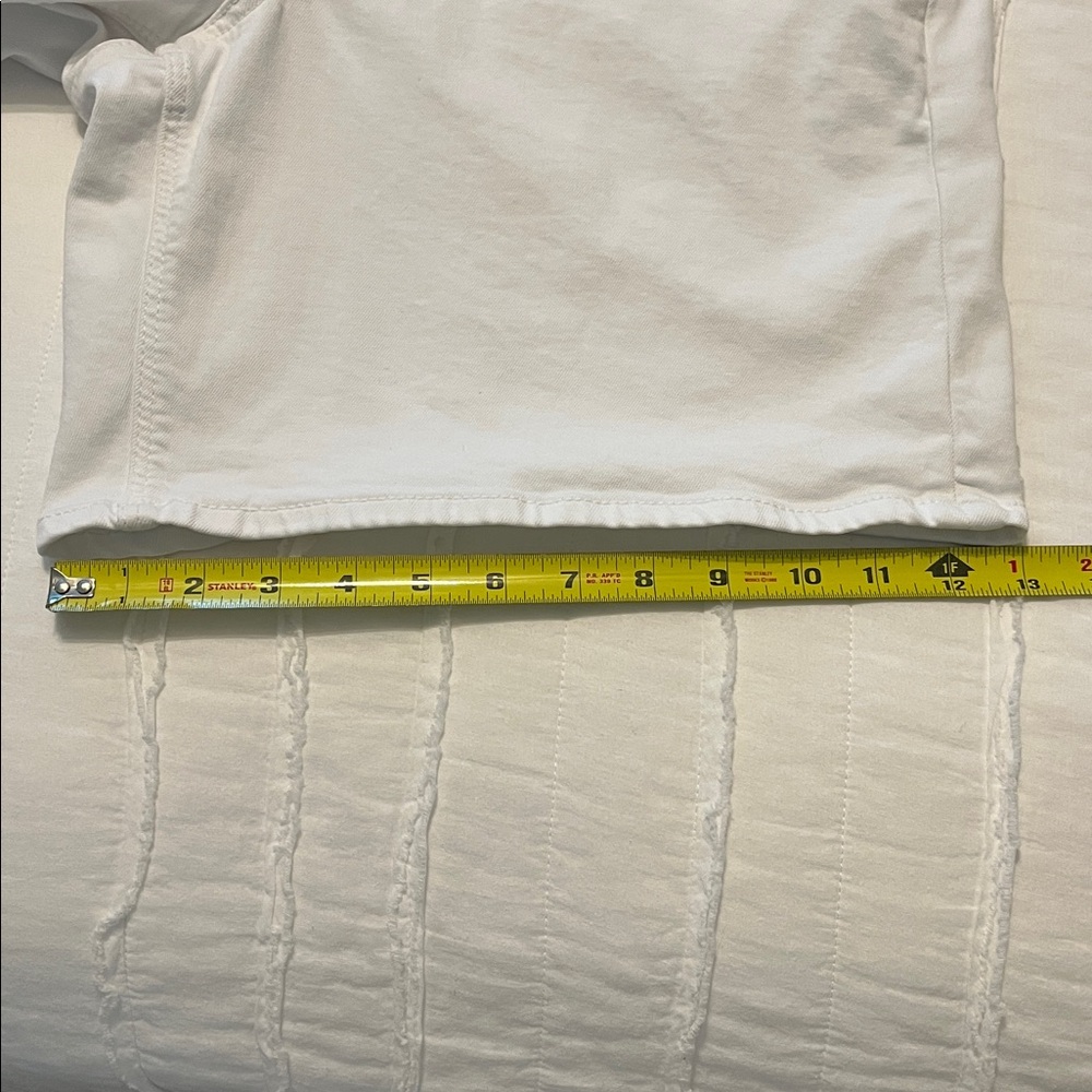 AMERICAN EAGLE white dreamy drape stretch baggy jort - Picture 8 of 8
